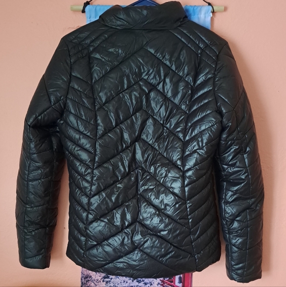Women's Black Quilted Puffer Jacket - Picture 3 of 3